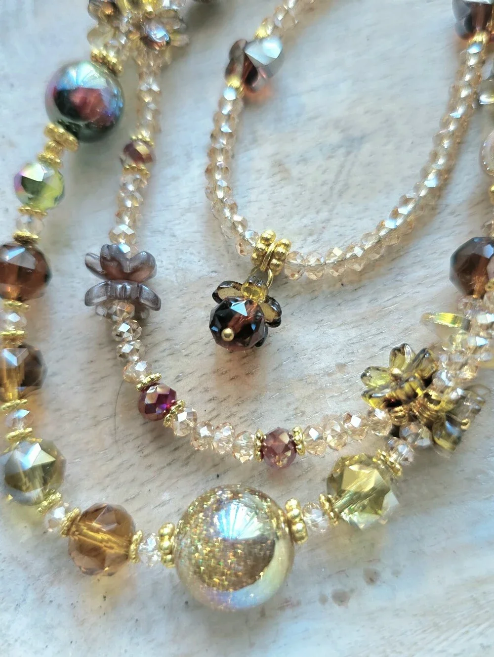 Trendy Phone or Bag Charm Earthy Gold-Tone Iridescent & Amber Multi-Strand